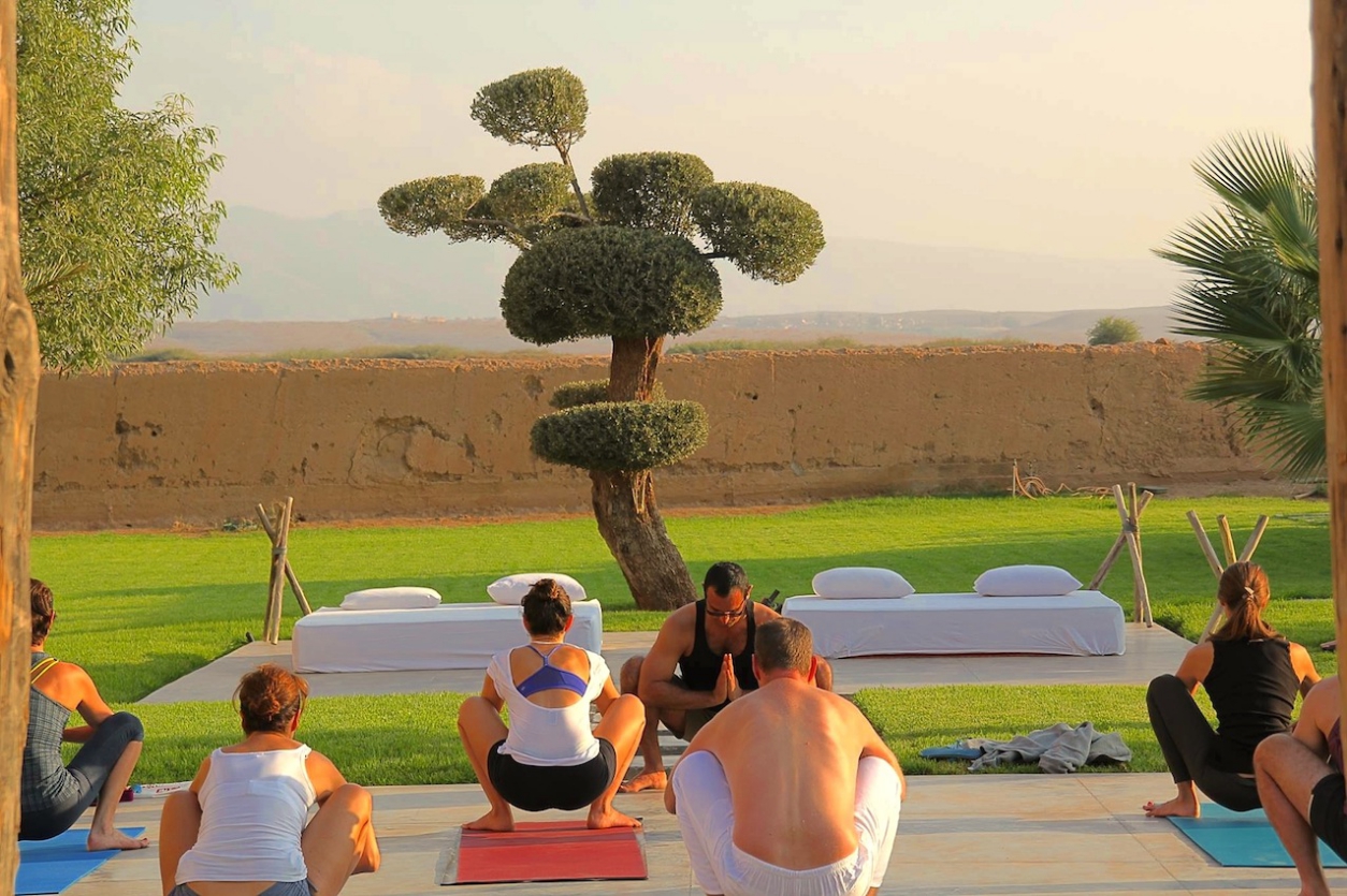 yoga marrakech maroc villa taj omayma